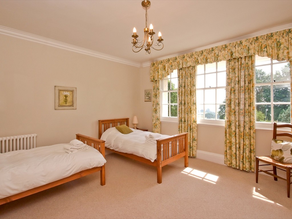 Twin Bedroom